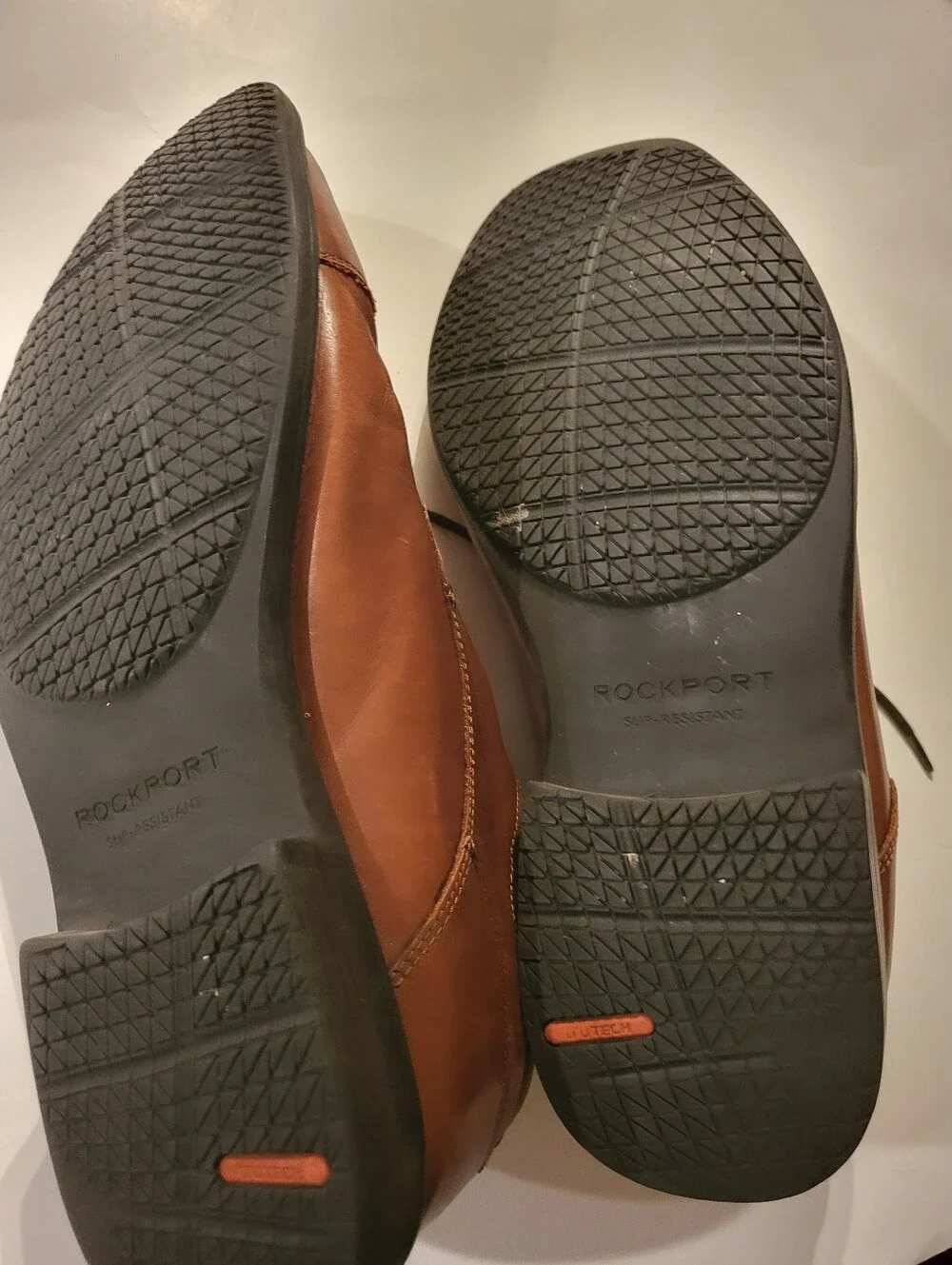 Men's Rockport Size 12 Hydroshield Dress Shoes